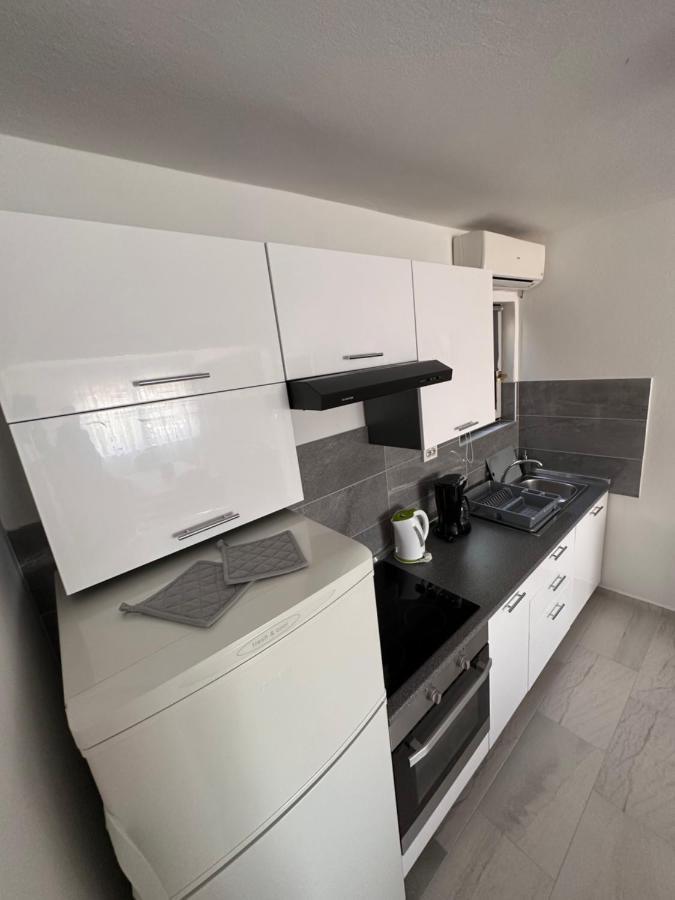 Apartmani Tariba Banjol Luaran gambar