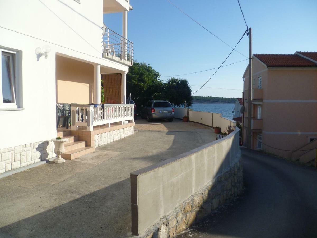 Apartmani Tariba Banjol Luaran gambar